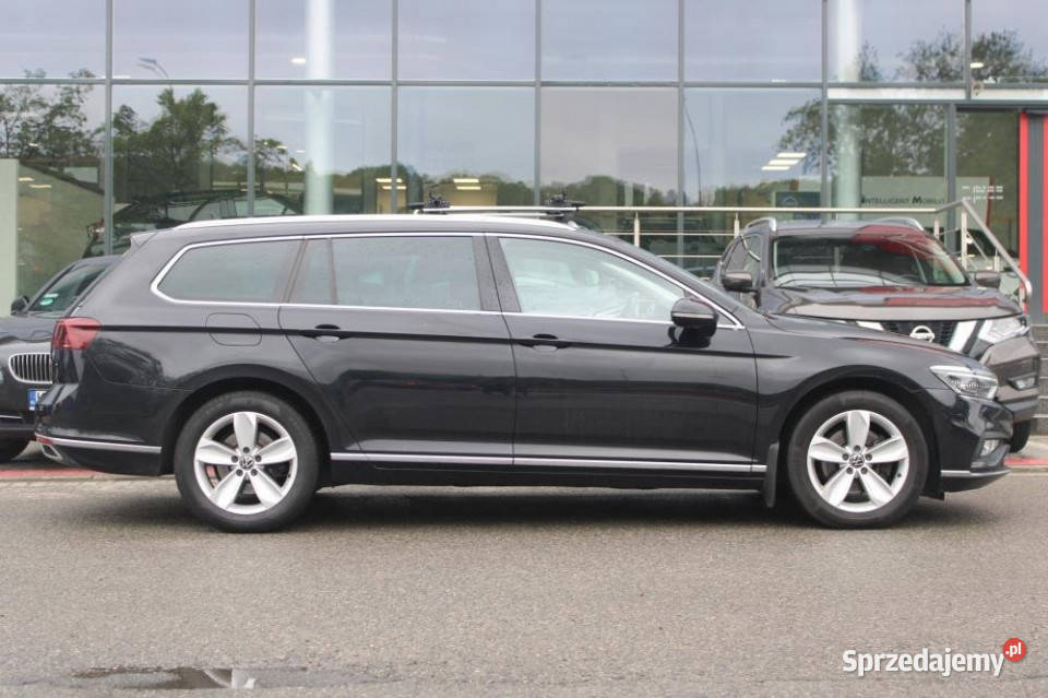 Volkswagen Passat 2023r IQ Light Skóra Hak FV23 małopolskie Kraków
