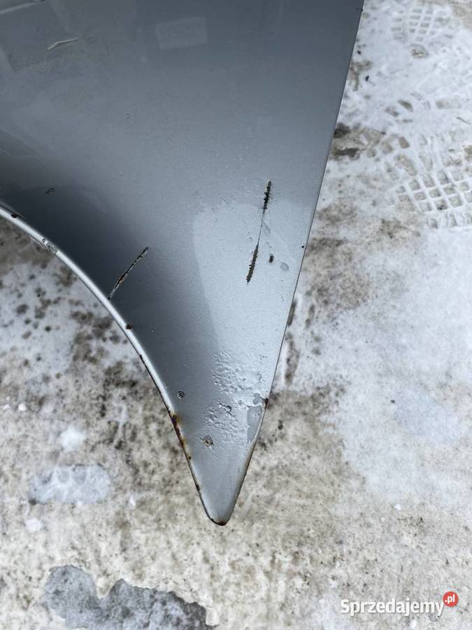 Maska BMW E30 sedan 87r Słupca