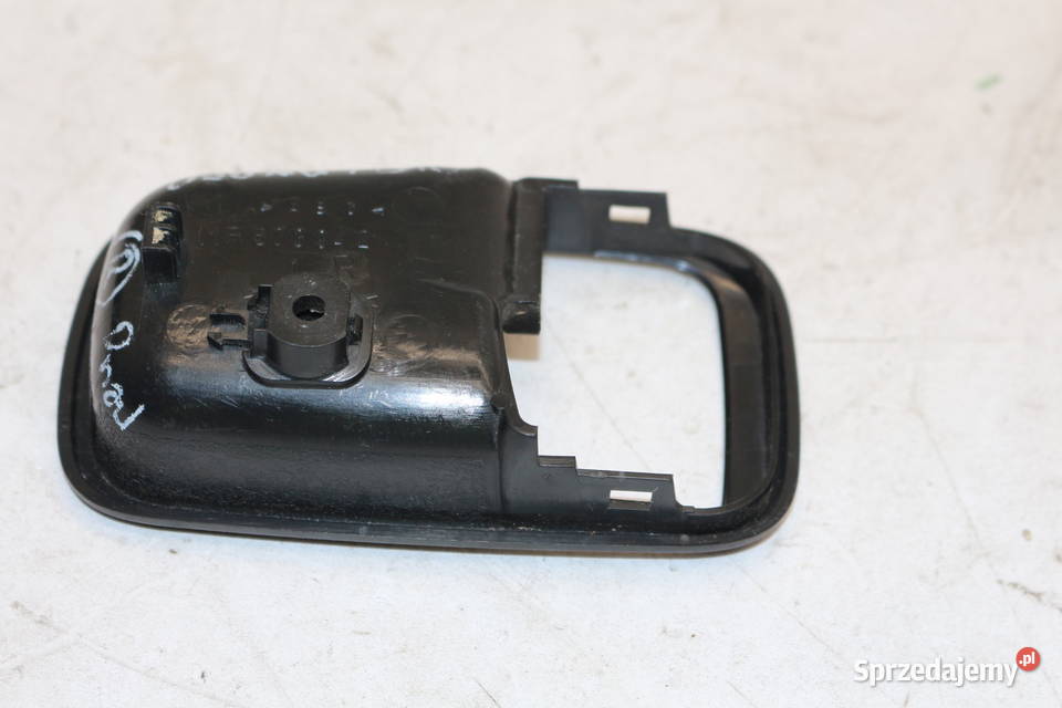 MITSUBISHI OUTLANDER 0106 RAMKA KLAMKI PRAWA Prochowice sprzedam