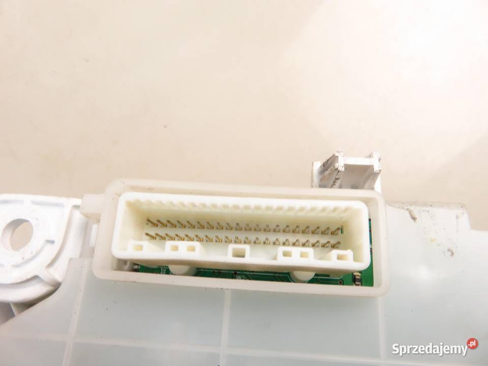 LICZNIK DAIHATSU SIRION M3 1 1KRFE M583800B1101