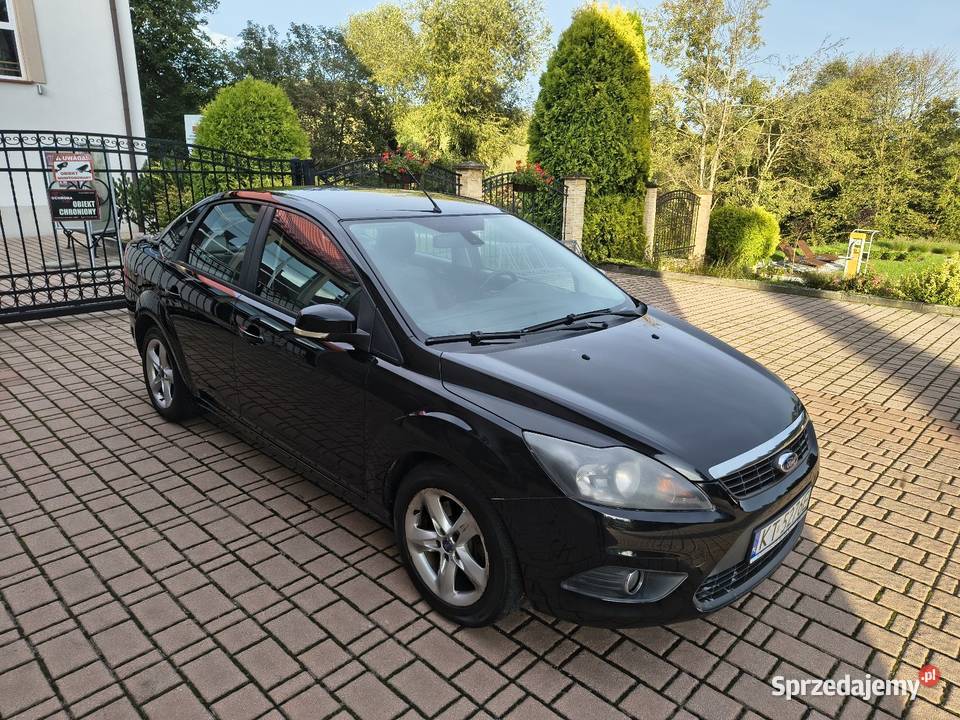 Ford Focus sedan lift manualna Bistuszowa