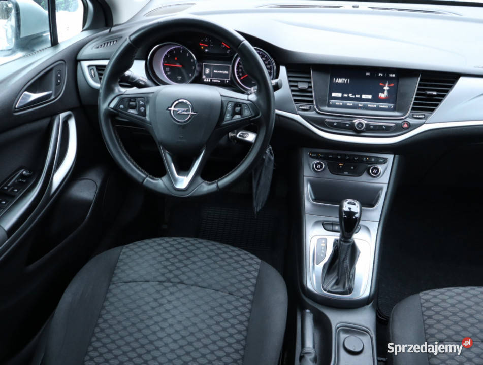 Opel Astra 14 T Piaseczno