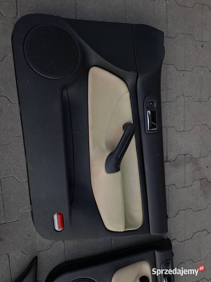 Boczki golf 4 5drzwiowy
