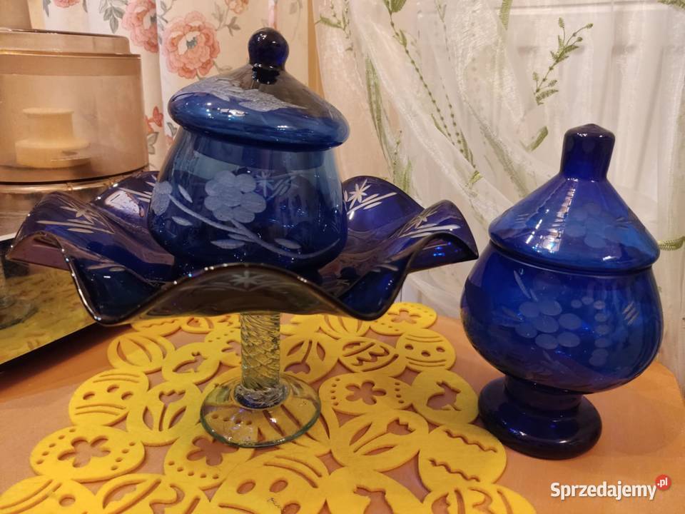 puzdro bomboniera waza patera szkło