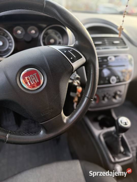 Sprzedam Fiat Punto turkusowy do 201225 r Rok produkcji 2013