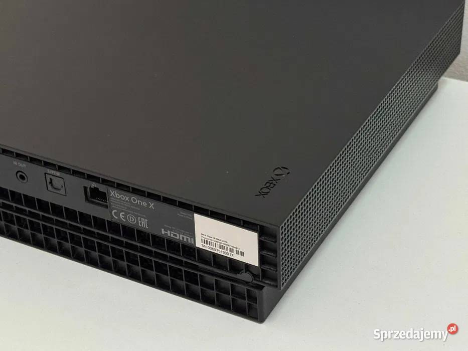 KONSOLA XBOX ONE X 1TB PAD OKABLOWANIE ZESTAW Śrem