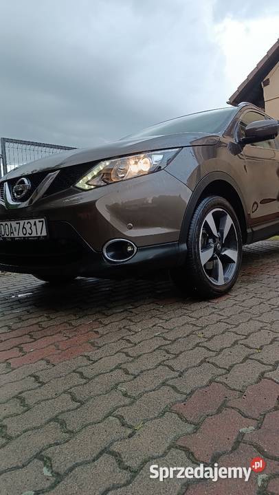 Nissan Qashqai diesel 4x4 panorama dach nieuszkodzony Oława sprzedam