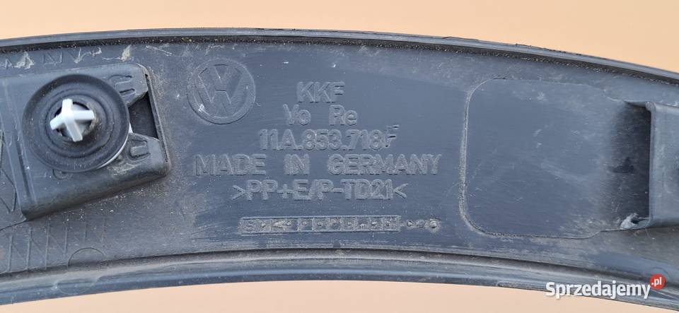 VW ID4 ID4 LISTWA NAKŁADKA BŁOTNIKA PRAWY PRZÓD Listwy i nakładki