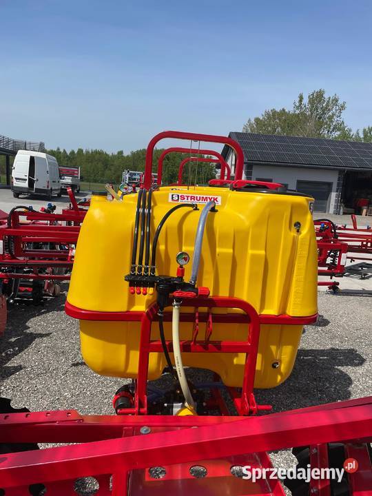 13 Opryskiwacz STRUMYK dowóz cała nieuszkodzony świętokrzyskie Pińczów