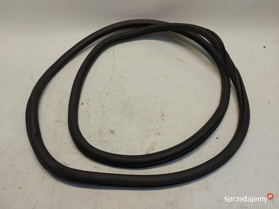 Ford Tourneo Connect III MK3 USZCZELKA LEWA Listwy i nakładki