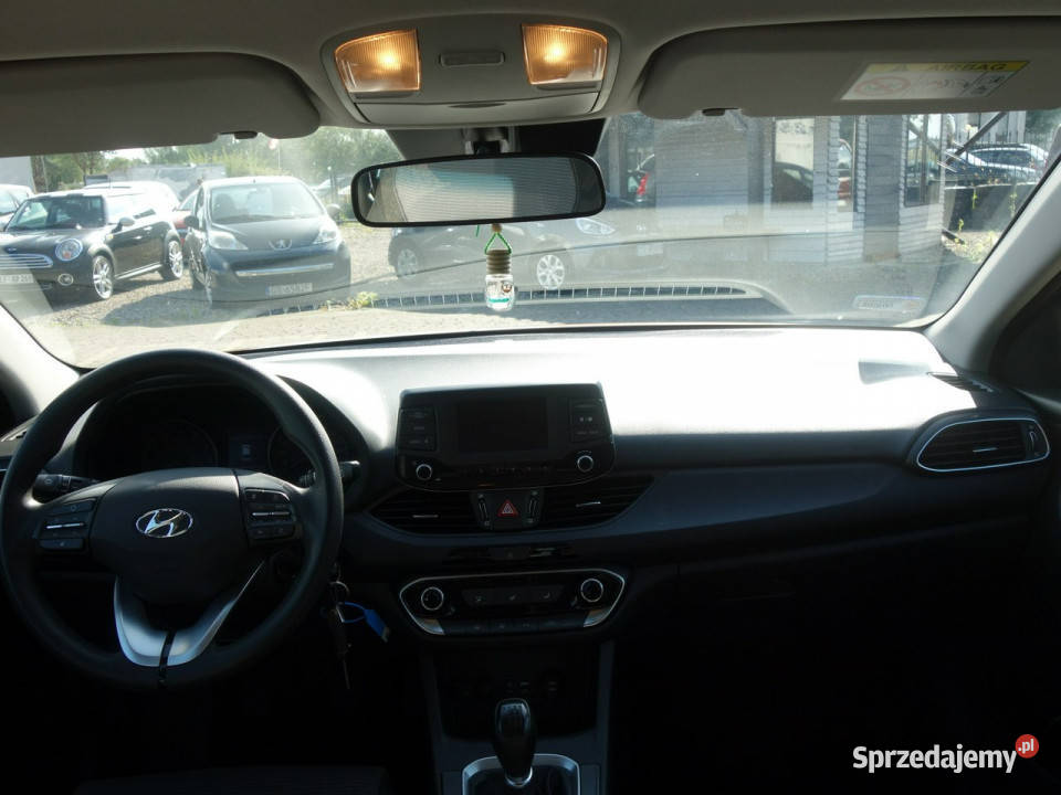 Hyundai i30 HYUNDAI I 3O BENZYNA GAZ III 2017 światła do jazdy dziennej sprzedam