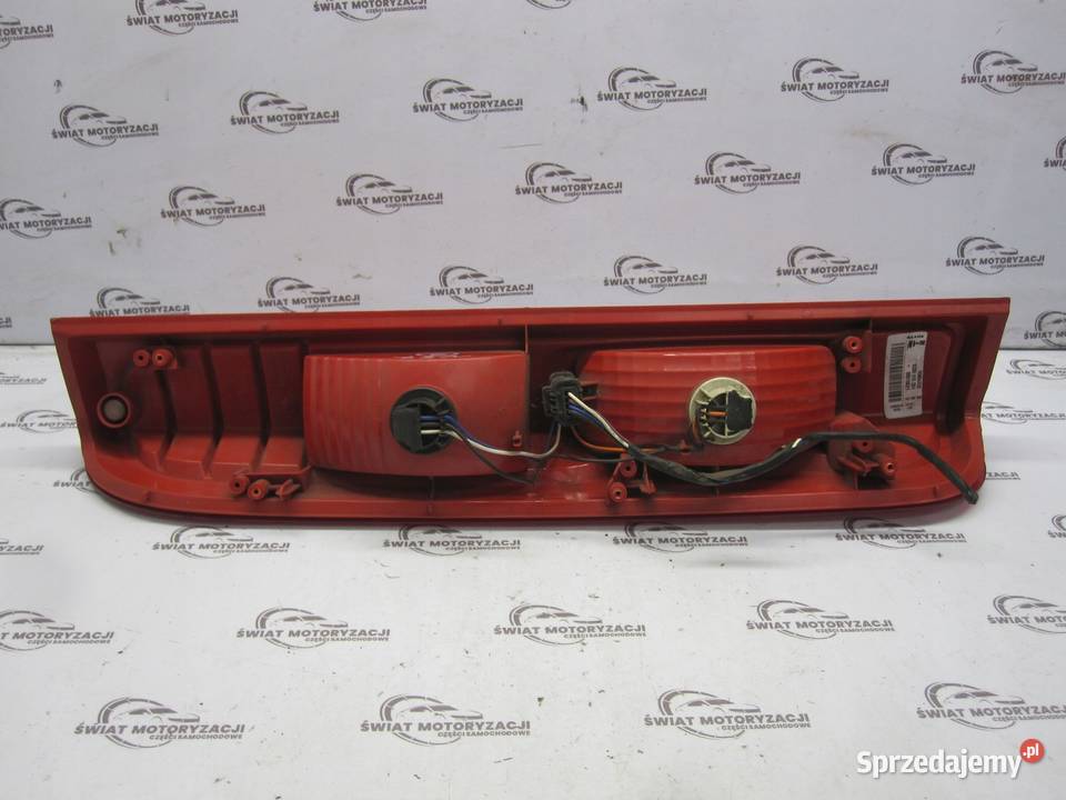OPEL VIVARO A LIFT 11r lampa prawa tył Lampy tylne
