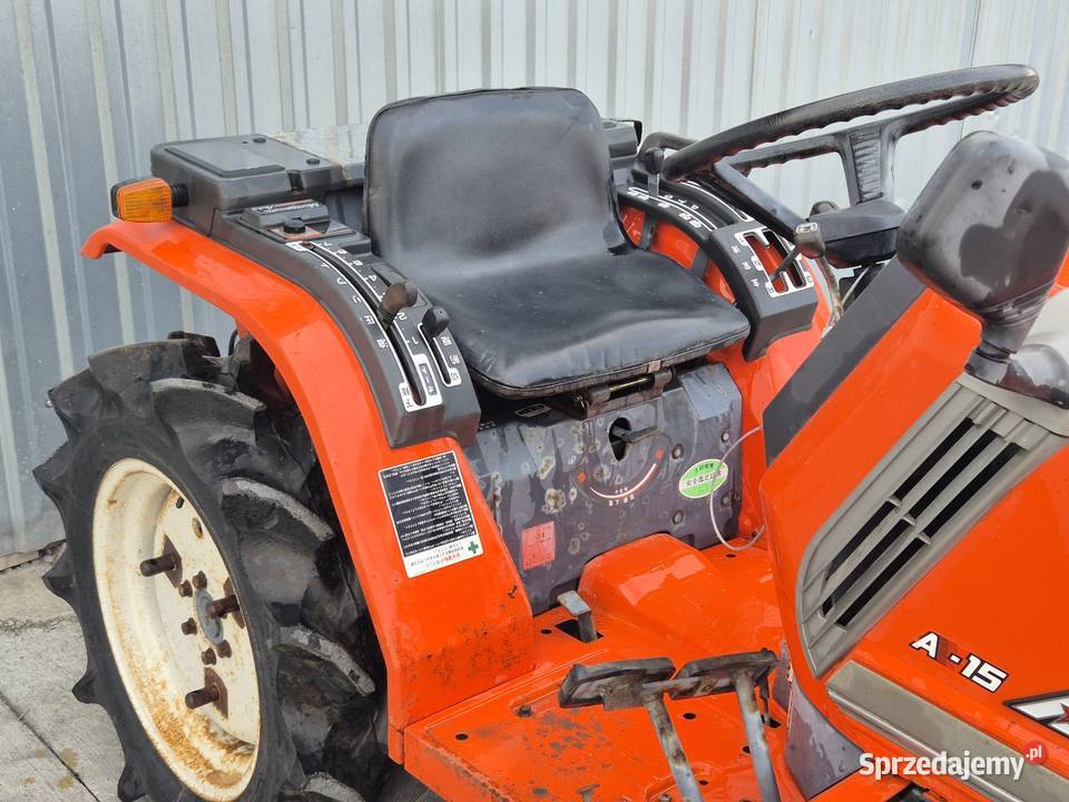 Traktorek traktor KUBOTA ASTE A15D 15 44 Napęd 4x4 Małuszyn