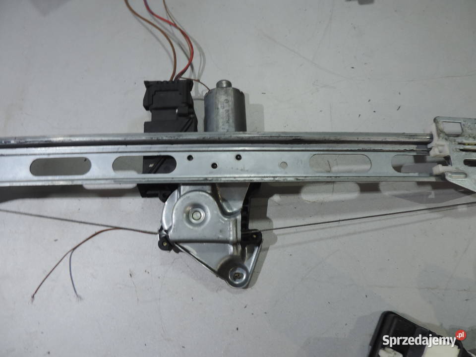 W160 aklasa podnośnik mechanizm szyby prawy Karoseria małopolskie Nowy Sącz