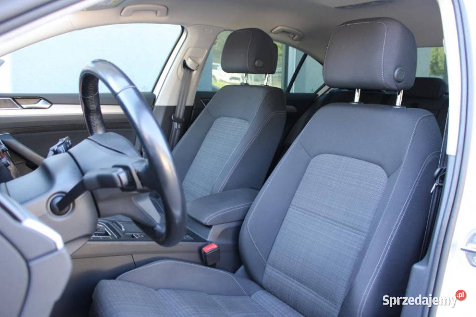 Volkswagen Passat 2020r Carplay Temp Adapt ergo Kraków