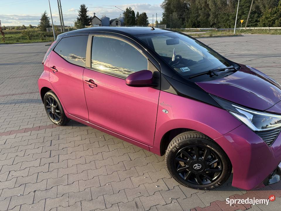 Wyjątkowa Toyota Aygo Magenta salon Polska ASR (kontrola trakcji)