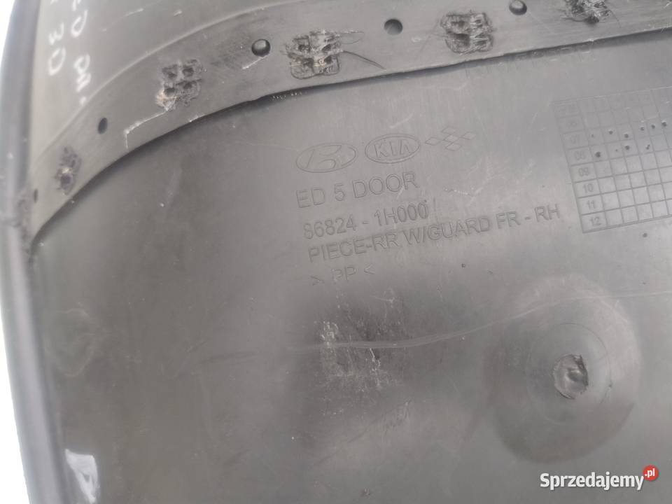 NADKOLE PRAWY TYŁ SMART FORTWO 450 868261H200