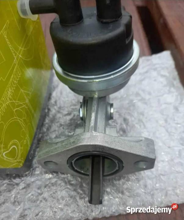 Pompka paliwa do ciągnika renaultclaas ares Jelenie