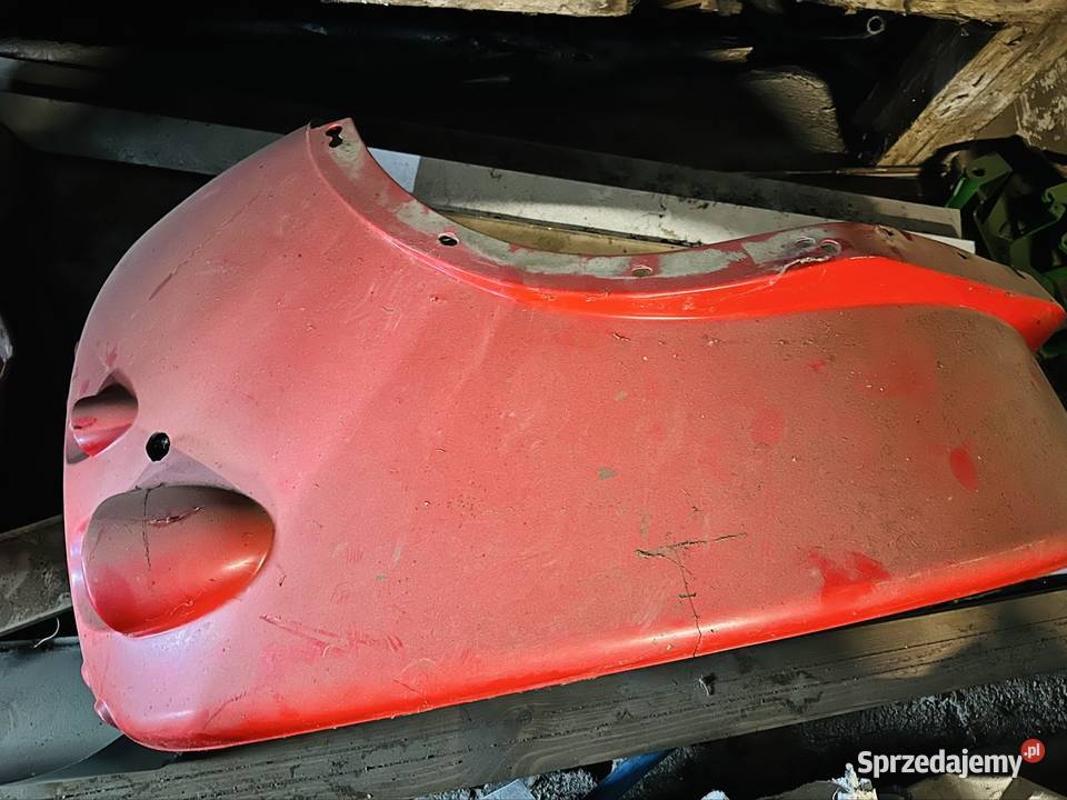 Błotnik tylny prawy Massey Ferguson 5400 Limanowa