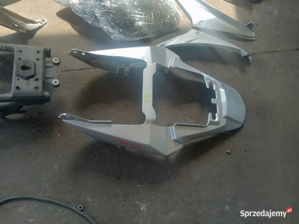 Triumph Tiger sport 1050 części różne szyba