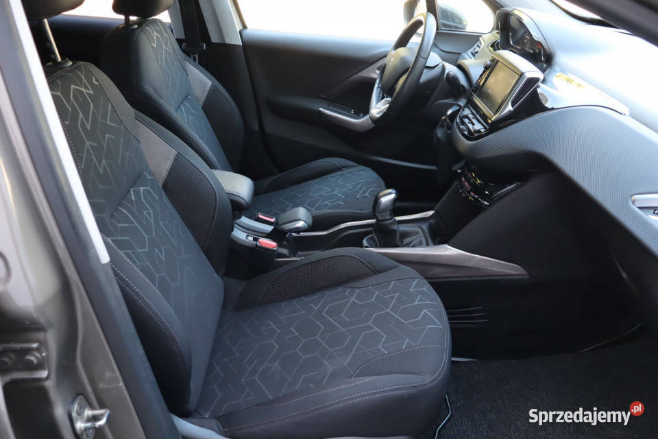 Peugeot 2008 12 PureTech śląskie