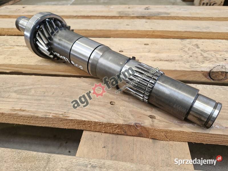 Wałek skrzyni biegów Valtra C100 C110 6200 6850 Skrzynia biegów Byków