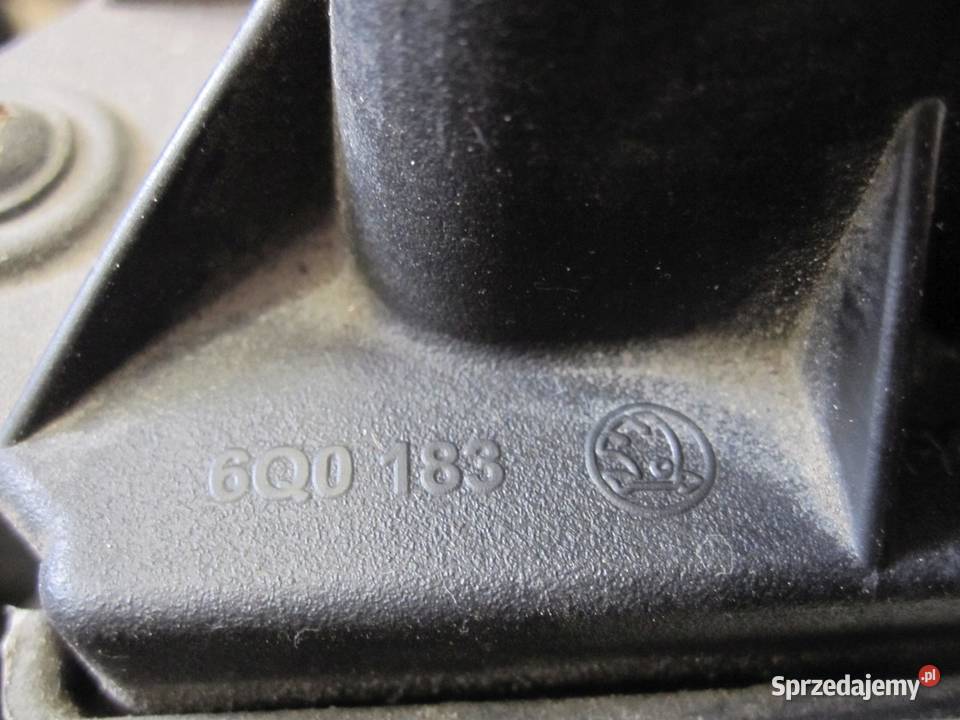SKODA FABIA II 10r obudowa filtra powietrza osobowe