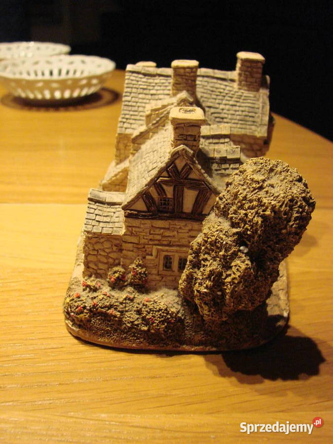 Moreton Manor Lilliput Lane mały brytyjski domek Pruszcz Gdański