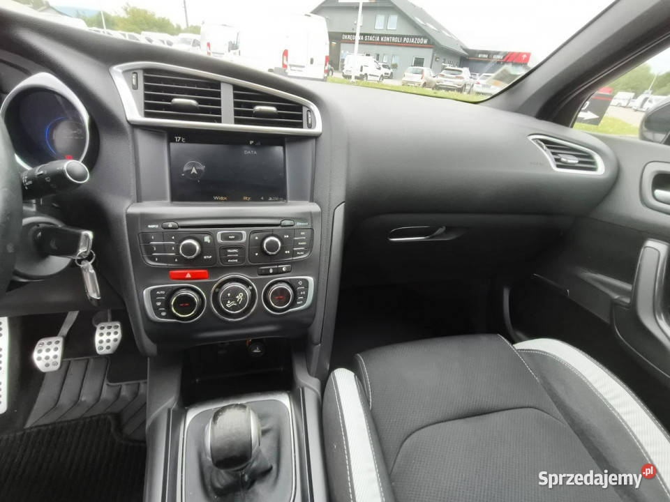 Citroen DS4 16 ehdi 112 niskie spalanie czarny DS4 Kęty