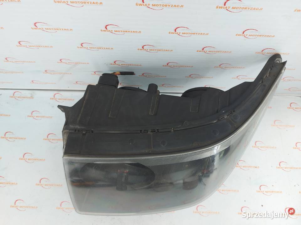 VW CRAFTER 15r lampa prawa przód ANGLIK Kielce sprzedam