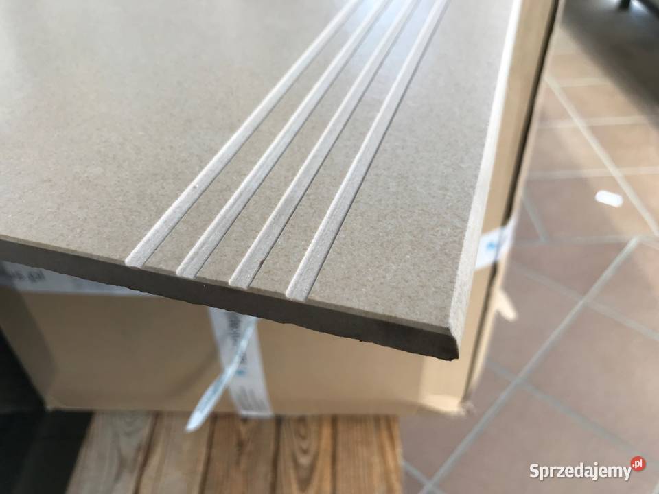 Stopnica gresowa 30x120 Gres schody beż małopolskie Zakopane sprzedam