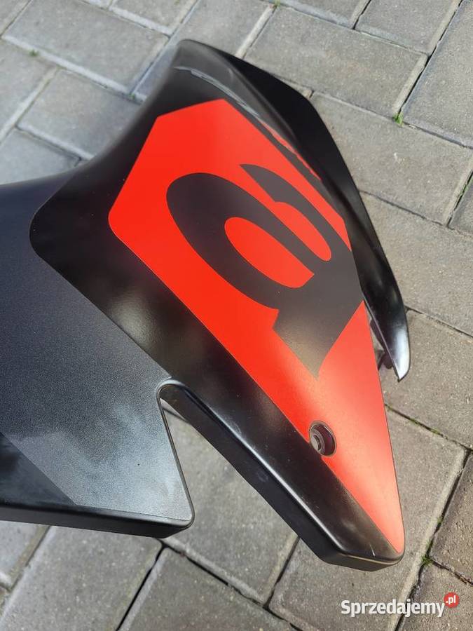 Aprilia RSV tuono rs 1100 owiewka bok osłona Szyby i owiewki wielkopolskie Nowy Tomyśl