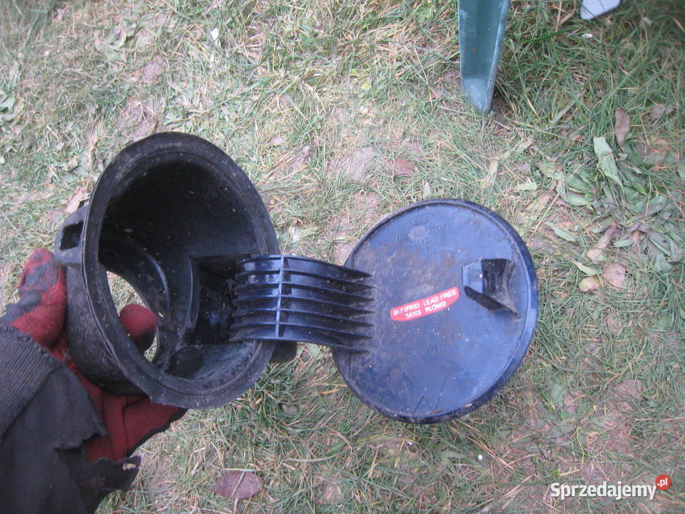 Klapka wlewu paliwa Ford mondeo mk2 granatowa Kraków