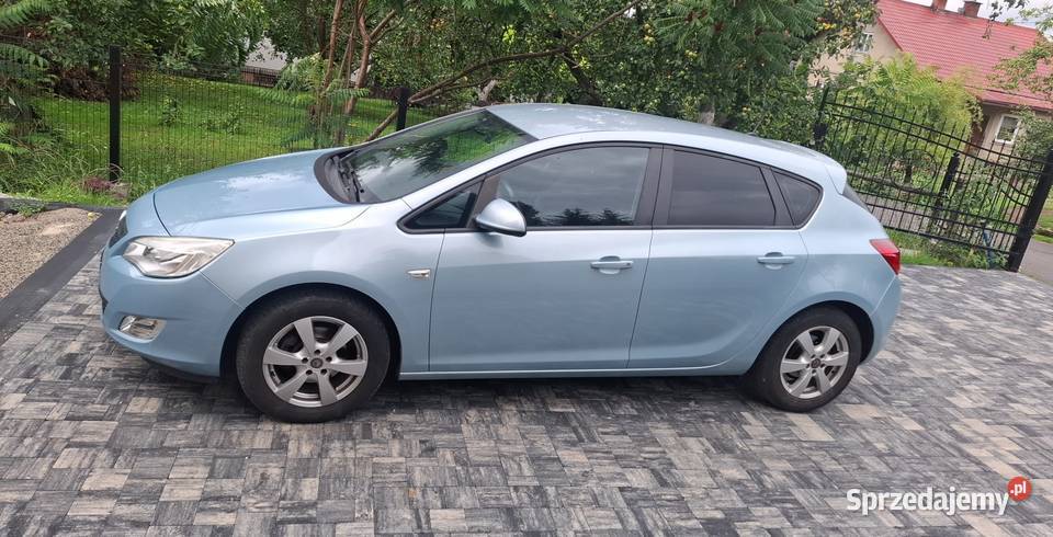 Opel Astra 14T Benzyna 140 2010r podkarpackie Dynów