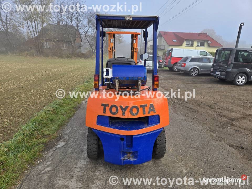 Wózek widłowy TOYOTA 4FG25 TOYOTA 4FGF25 widlak