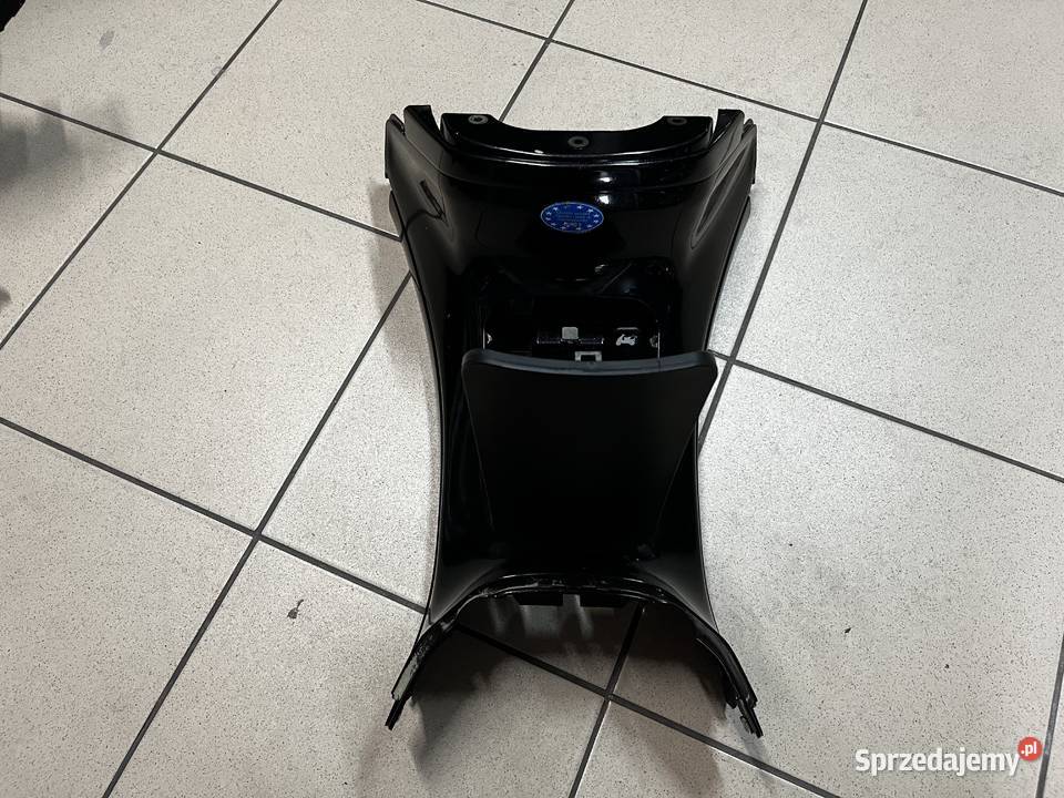 Tunel obudowa wyepłnienie Piaggio XEVO 125 małopolskie Brzeszcze