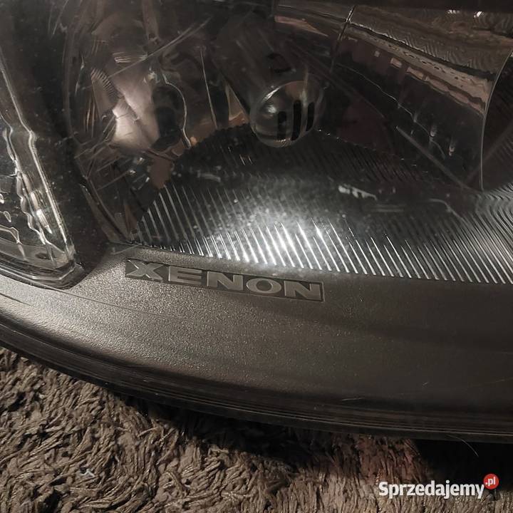 Lampa prawa przód Renault Laguna ll xenon osobowe dolnośląskie Kiełczów