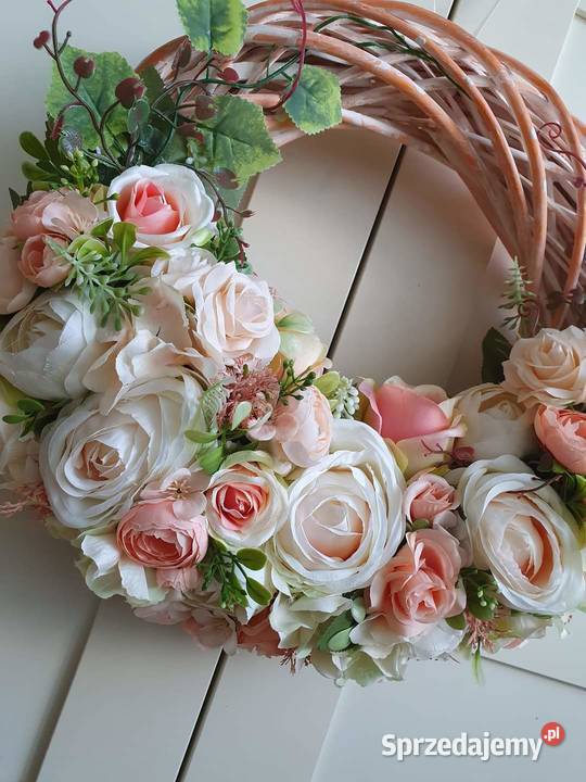 Wianek stroik kompozycja herbaciane róże 35 Promnice