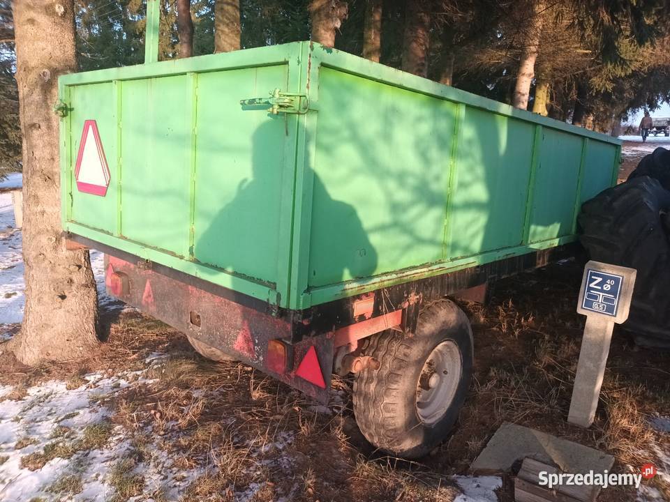Przyczepa jednoosiowa rozrzutnik 35t Modryń sprzedam