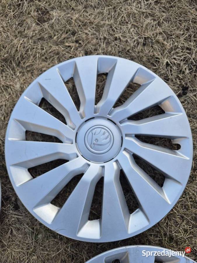 KOŁPAKI KOMPLET TEKTON 16 SKODA OCTAVIA III IV Sobienie-Jeziory sprzedam