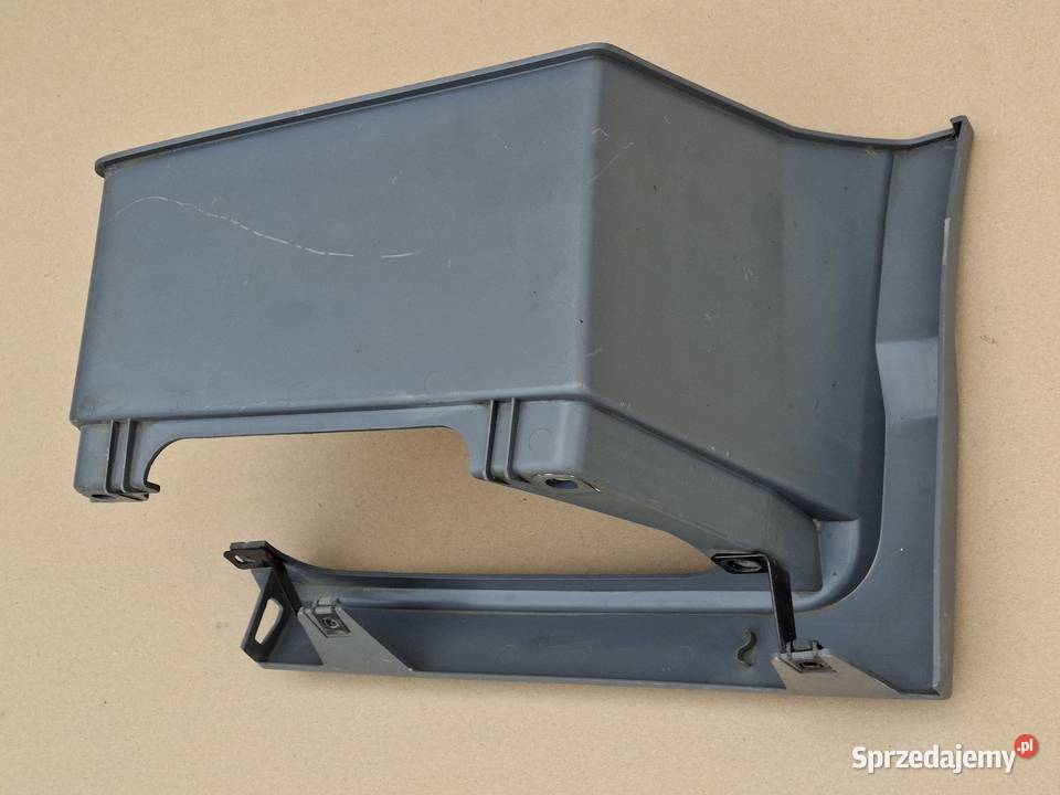 VOLVO FH4 STOPIEŃ PRAWY DOLNY OBUDOWA STOPNIA ciężarowe Bieleń