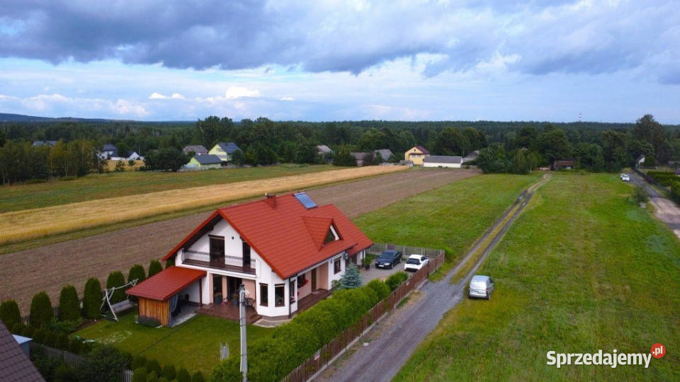 Dom wolnostojący Brynica 376m2 świętokrzyskie