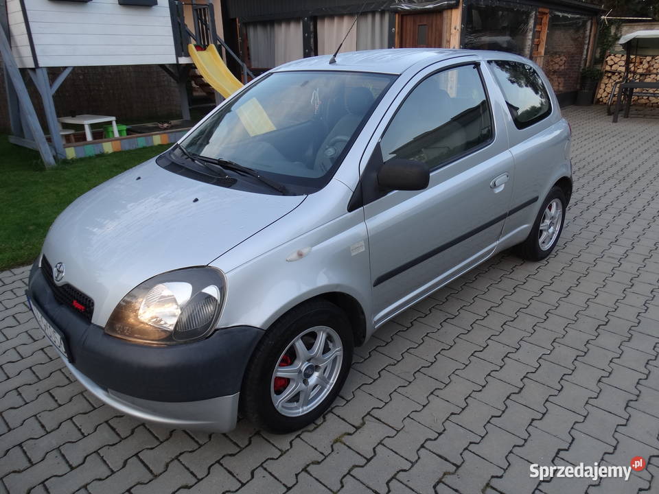 Toyota Yaris klima wspom zarej 10 nieuszkodzony