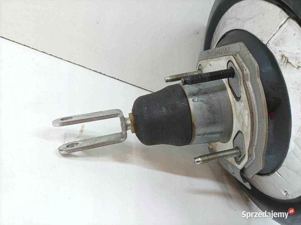 POMPA HAMULCOWA SERWO 32482907 Land Rover Range Rok produkcji 2016 Pompy hamulcowe