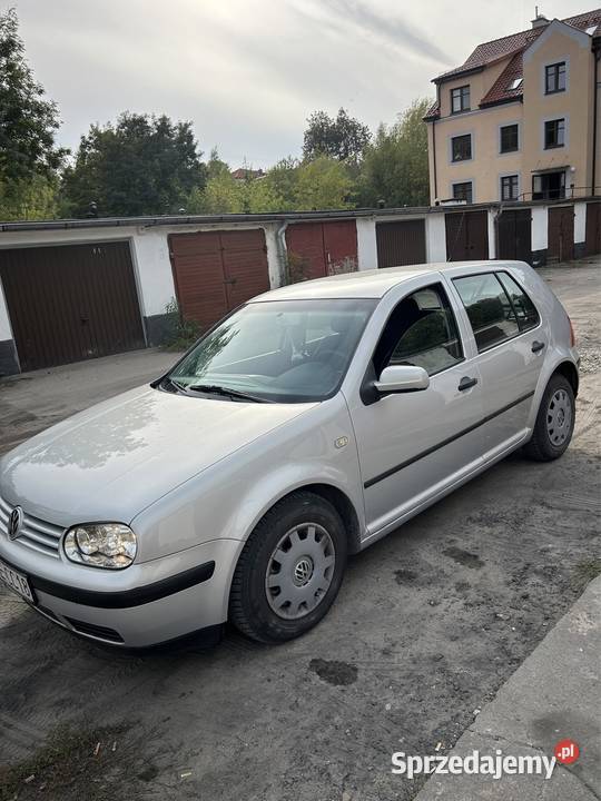 Golf 4 16 benz 5 drzwi klima Kętrzyn sprzedam
