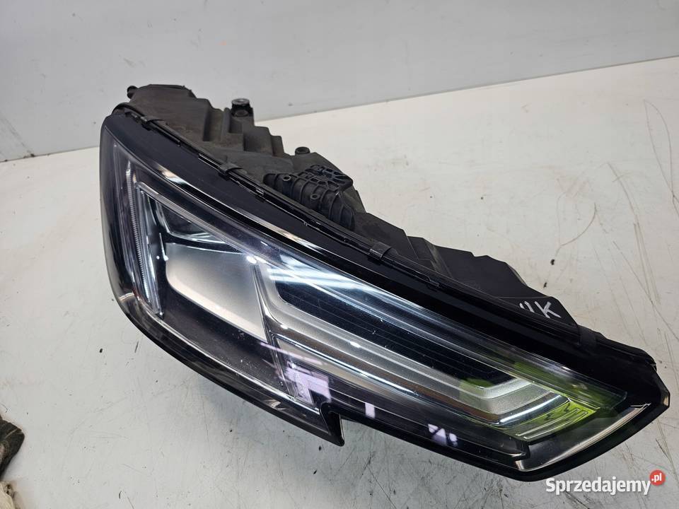 REFLEKTOR PRAWY PRZÓD FULL LED AUDI A4 B9 osobowe Oświetlenie Przystajń