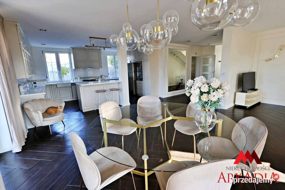 Dom wolnostojący Brześć Kujawski 33883m2