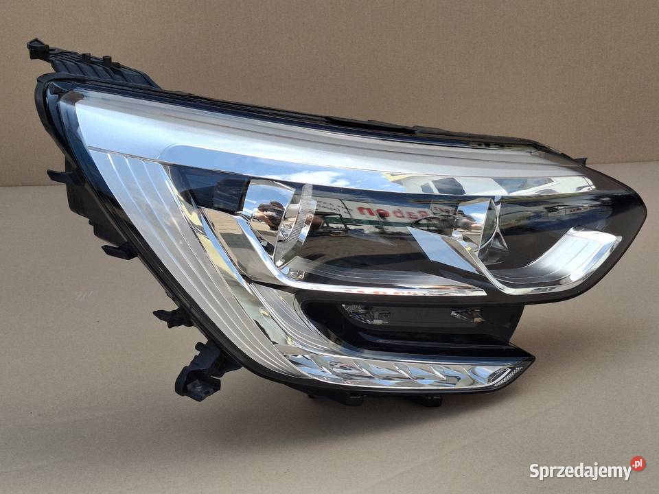 RENAULT MEGANE IV 4 REFLEKTOR PRAWY LAMPA PRAWA Bieleń