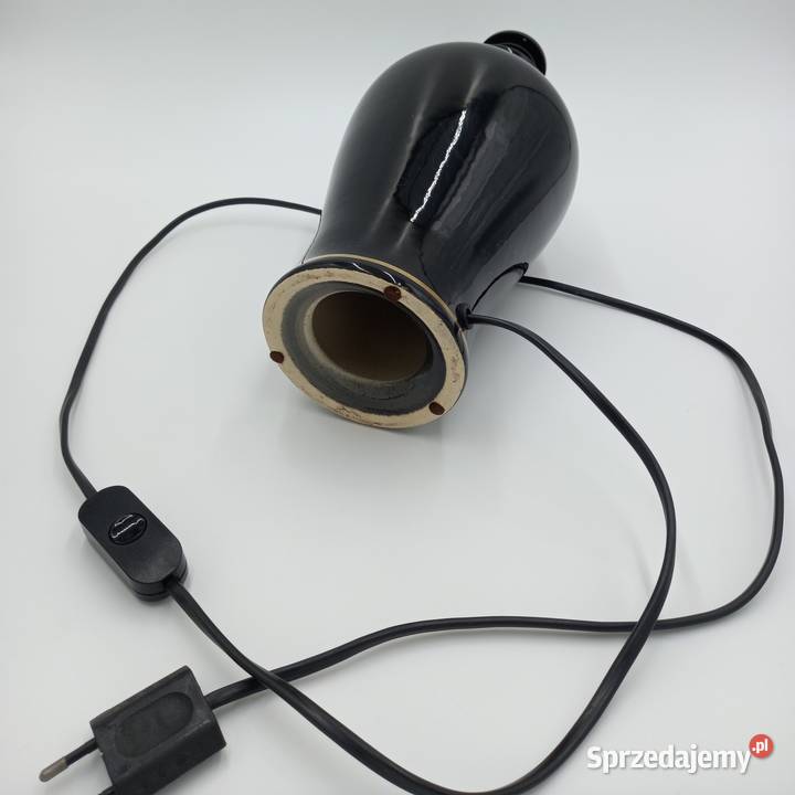 Lampa na czarnej ceramicznej nodze Wrocław