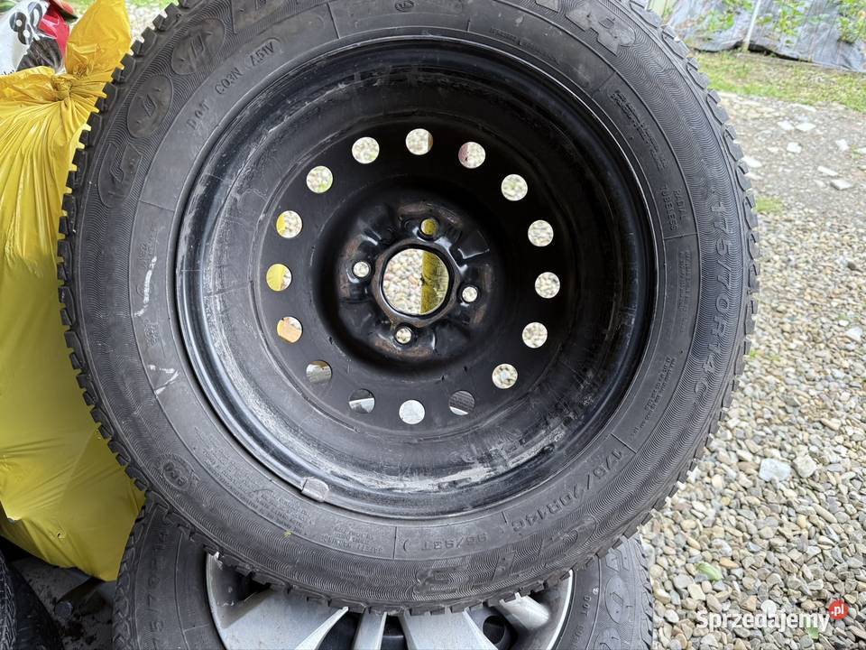 Koła NISSAN 4x114 3 17570R14C podkarpackie Humniska sprzedam